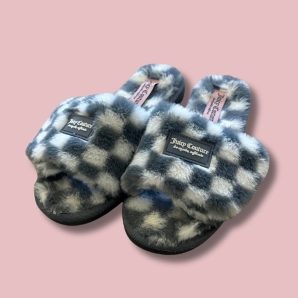Juicy Couture Grey & White Checkered Slippers | Size 9 - Picture 3 of 5